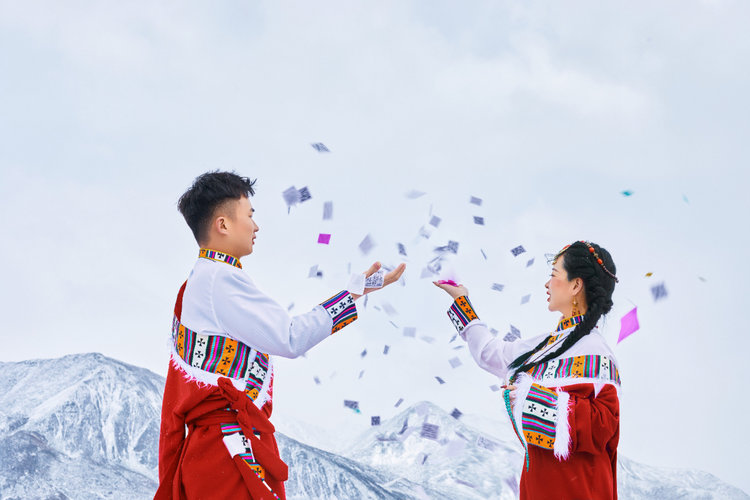 情侣写真系列—宗巴雅姆婚纱摄影