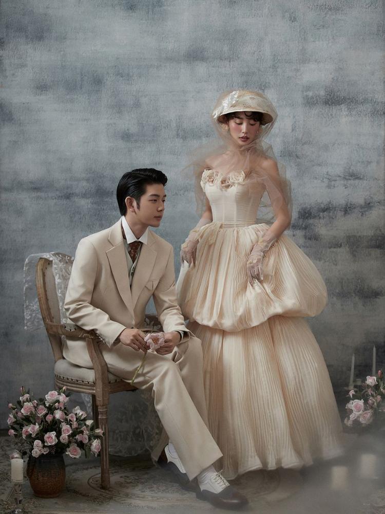 《工笔画系列》喜新娘婚纱摄影