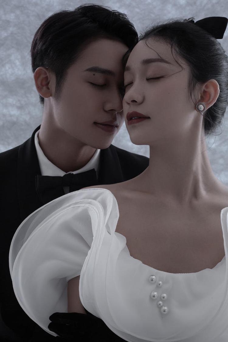 维纳斯婚纱摄影--高定梦幻