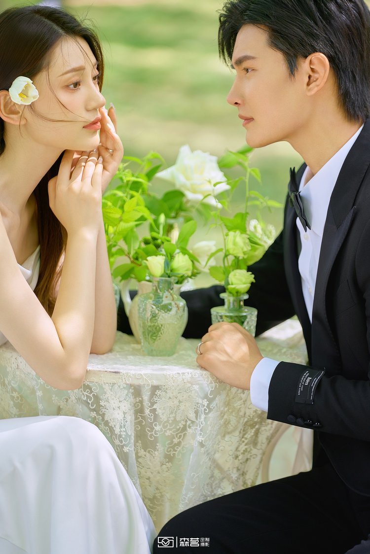 温岭婚纱照,森系草坪婚纱照