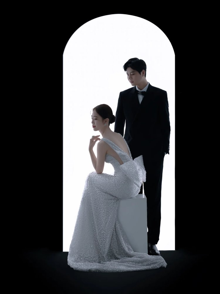 高级感满满 小众浪漫的拱门婚纱照