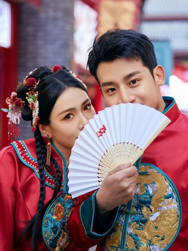 新中式汉服婚纱照 传统与现代的完美融合