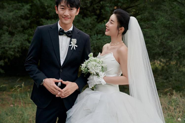 梵梦摄影丨<氢氧森系>系列婚纱照