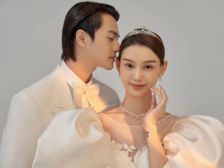 伊莎贝尔婚纱摄影--室内光影