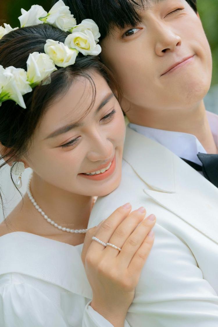 伯爵丽莎婚纱摄影--《小清新》