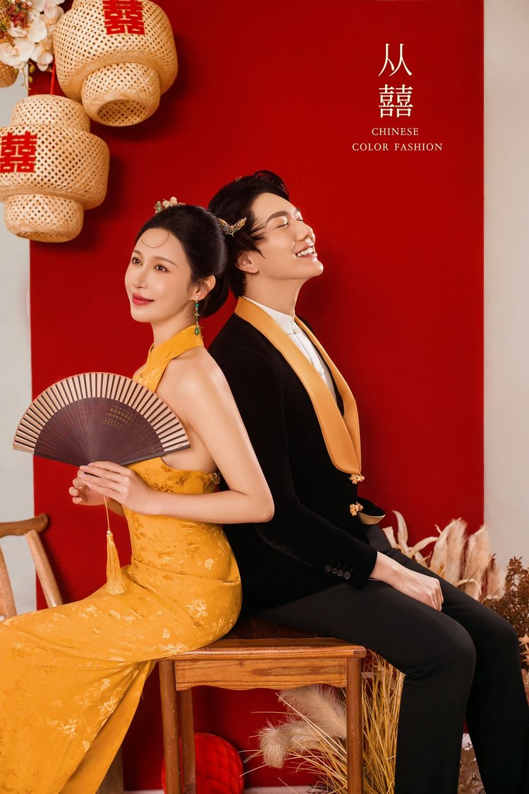 一眼爱住的喜嫁复古婚纱照 喜庆又甜蜜