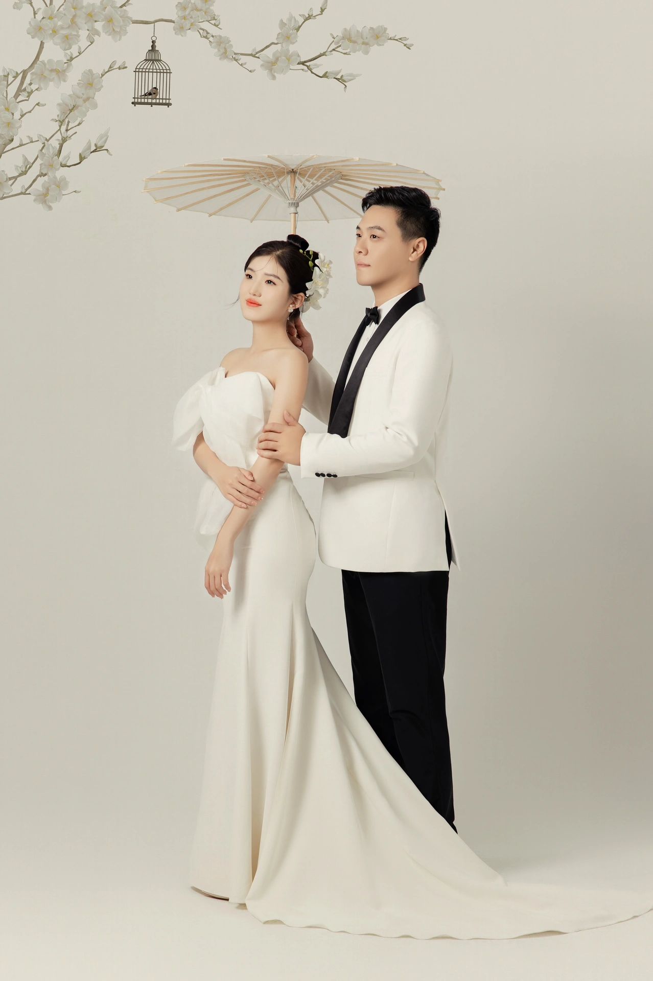 唯美白色婚纱照 工笔画婚纱照