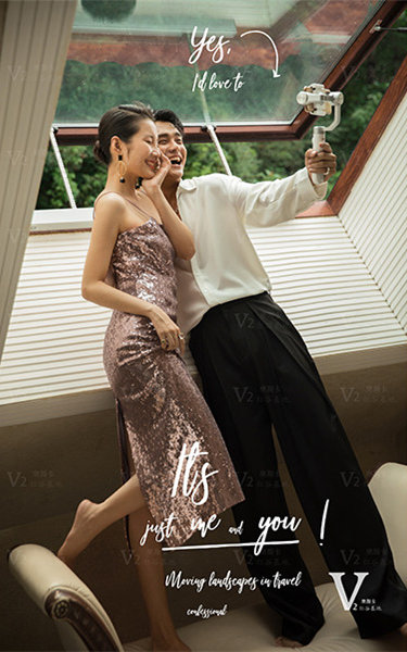 时尚居家婚纱照 家具慵懒婚纱摄影