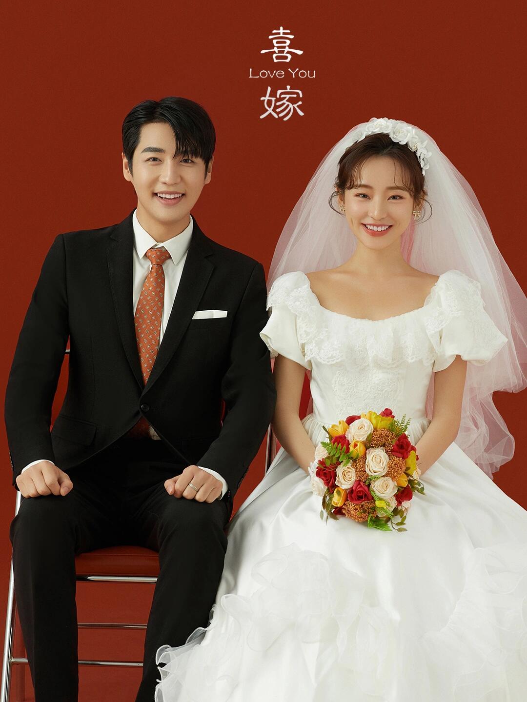 超爱我的红色室内复古喜嫁婚纱照