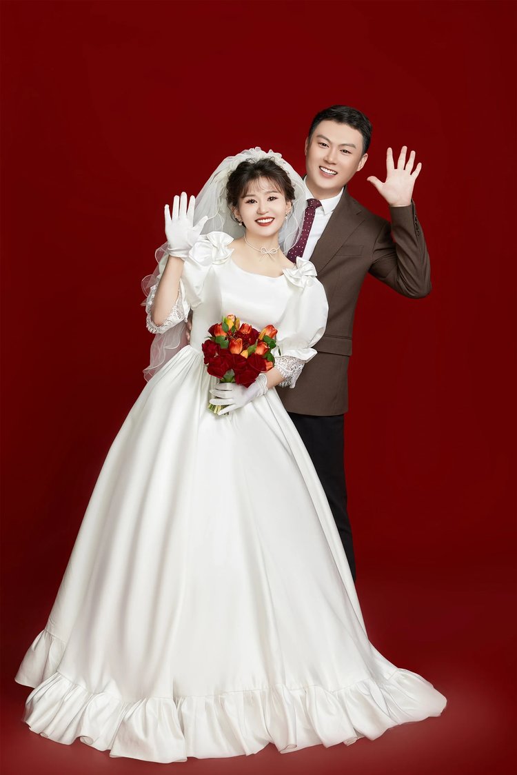 这样的轻复古喜嫁婚纱照太甜啦