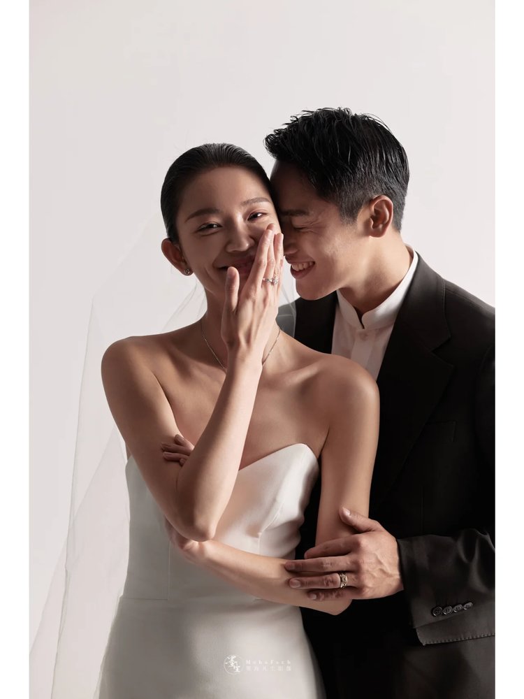 极简室内高级婚纱照 婚纱照分享