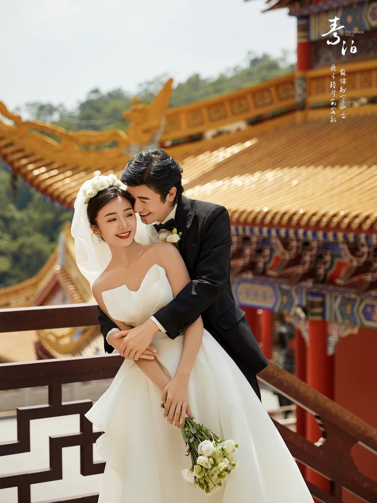 火爆全网的小故宫婚纱照超心动✨东莞婚纱照--花漾婚纱摄影