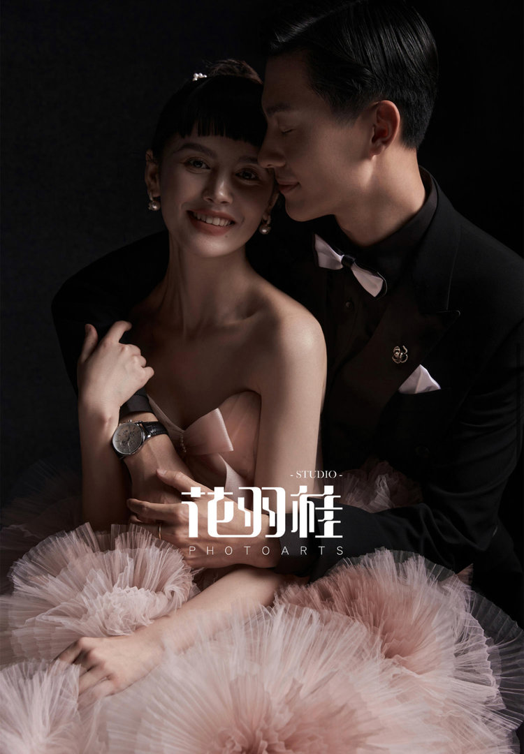 自然限定的温柔滤镜 高级感内景婚纱照