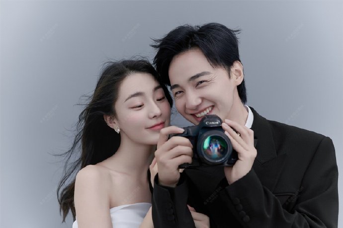 淄博婚纱照 韩系极简纯色背景婚纱照·苏菲亚摄影