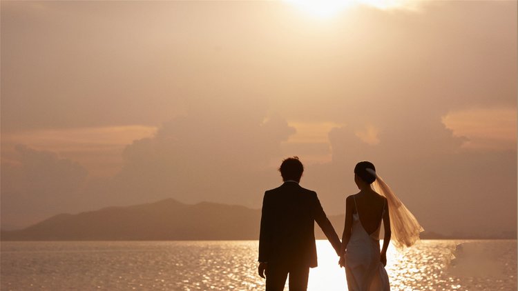 菲林情書,湖邊夕陽婚紗照