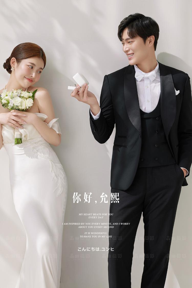 成都婚纱照:韩式室内简约婚纱照室内光影婚纱照抹胸婚纱照