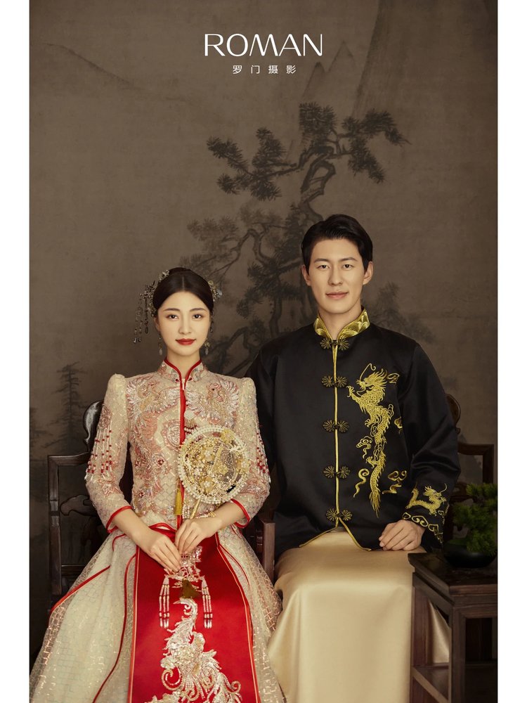中式秀禾服婚纱照
