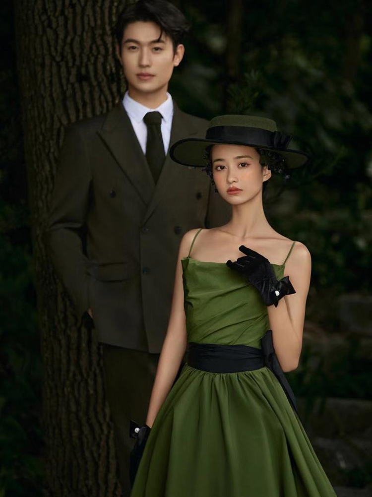 【谛梵摄影】草坪婚纱照拍出的高级感太好看了叭！！