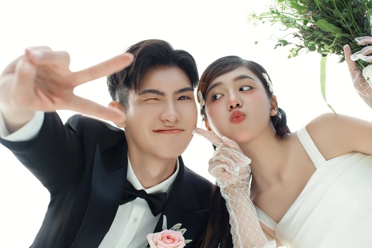 森系俏皮婚纱照 画面质感与高级感并存