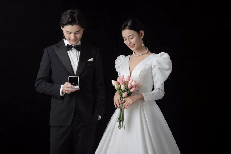 一定要收藏起来的室内简约婚纱照❗️