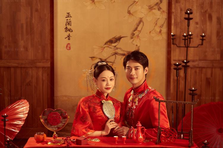 破防了家人们 这组中式婚纱照太美了