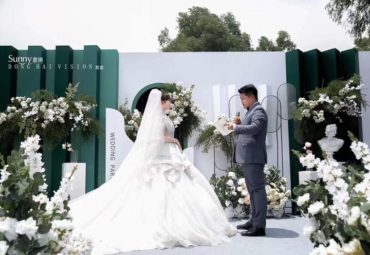 Sunny喜铺-小预算绿白撞色鲜花婚礼