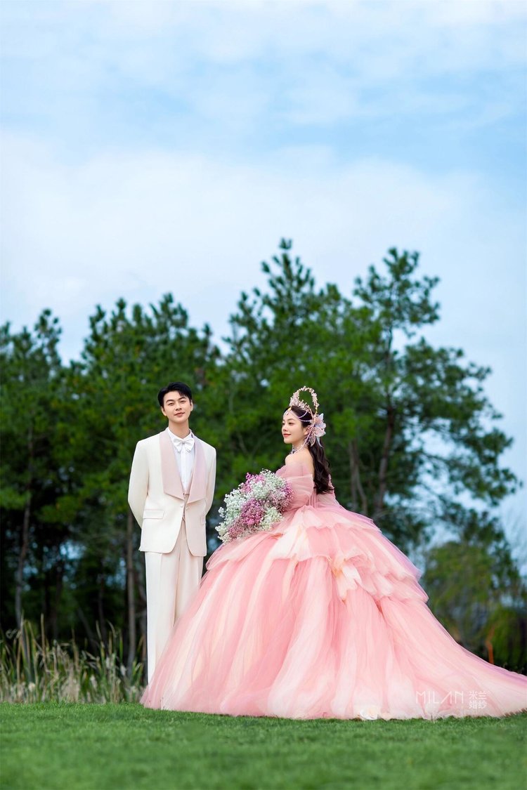 你可以永远相信湖边夕阳带来的浪漫婚纱照