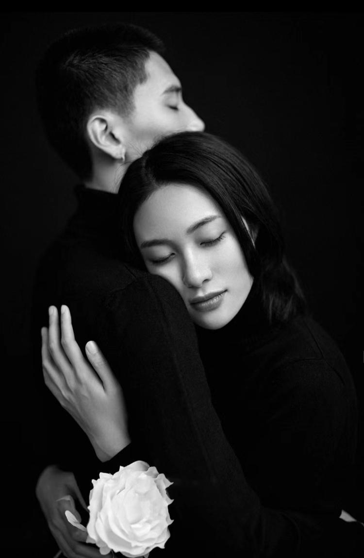 梅州钟爱一生婚纱摄影--黑白质感