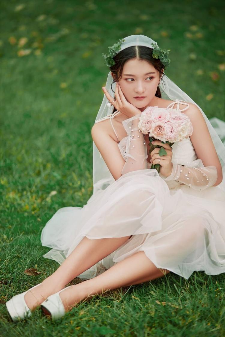 大自然婚纱照:捕捉清新浪漫