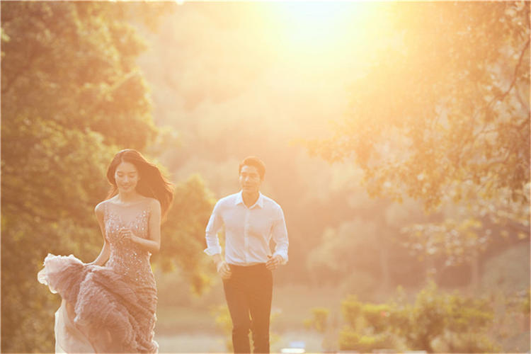 百万花海婚纱照