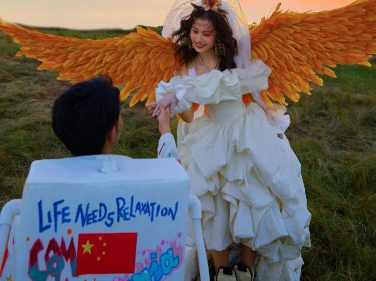 武汉果石婚纱摄影--心动宇宙主题婚纱照