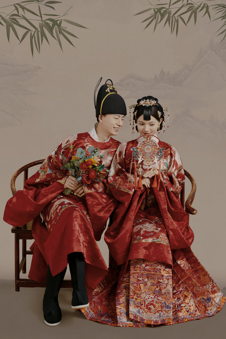 西安拍婚纱照,中式汉服工笔画婚纱照