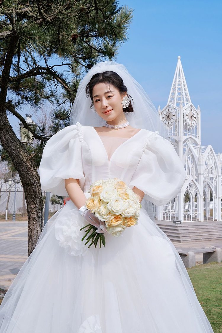 聊城海艺经典婚纱摄影·教堂