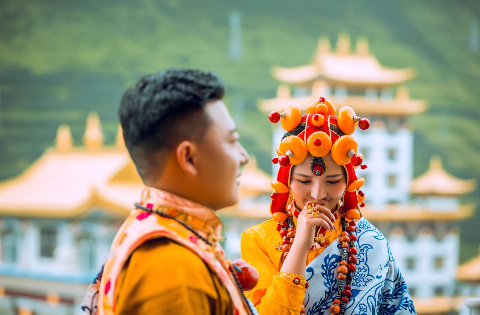 民族风婚纱照·玉树格桑花婚纱摄影