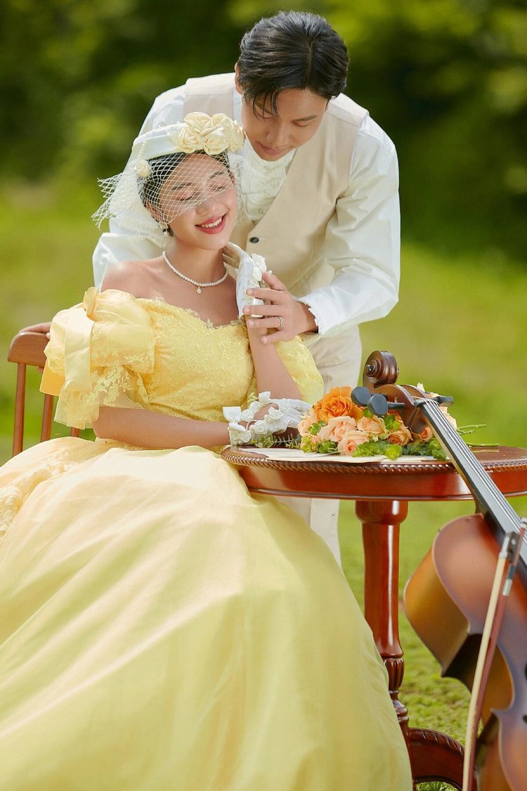 被赞爆的光影油画风婚纱照