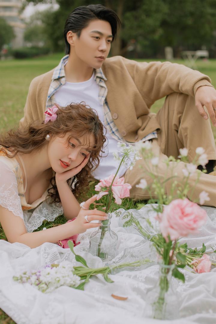 聊城纽约纽约婚纱摄影·花与少女