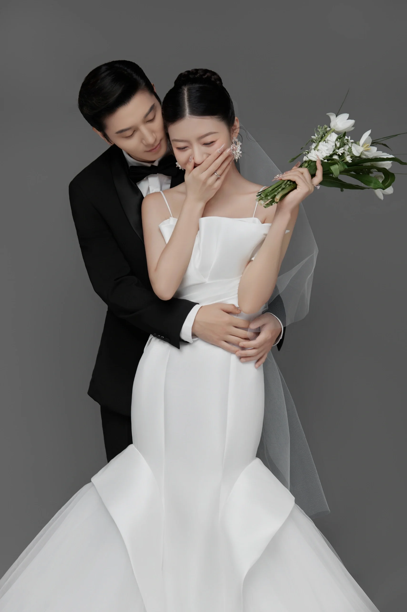 室内高级灰婚纱照