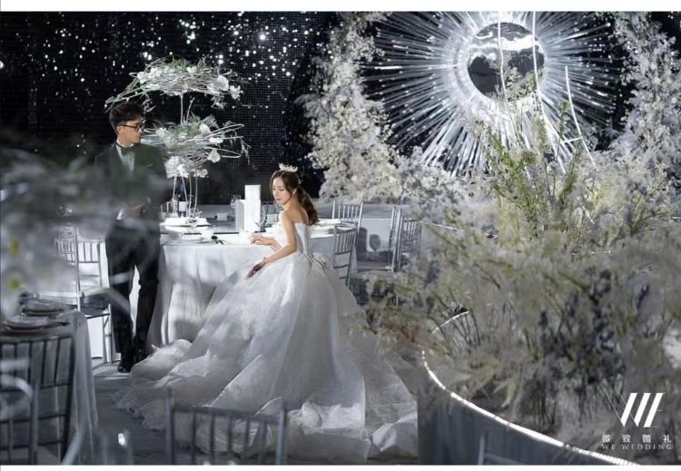 金华微致婚礼(义乌店)--时尚con秀场风婚礼