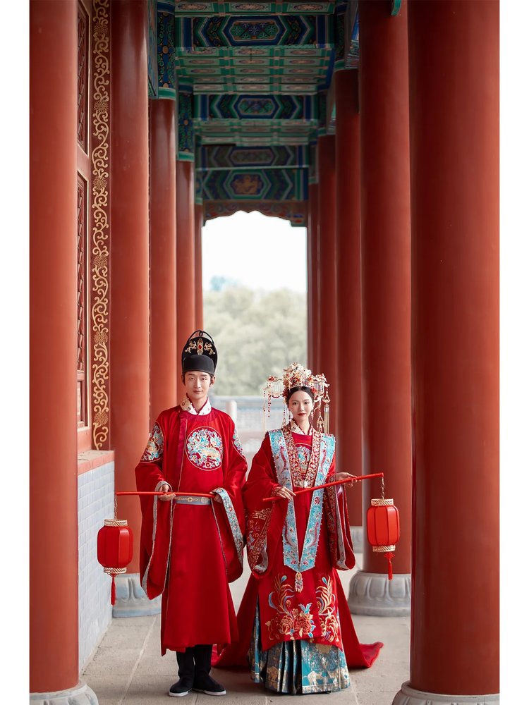 传统与现代的完美融合 汉服婚纱照