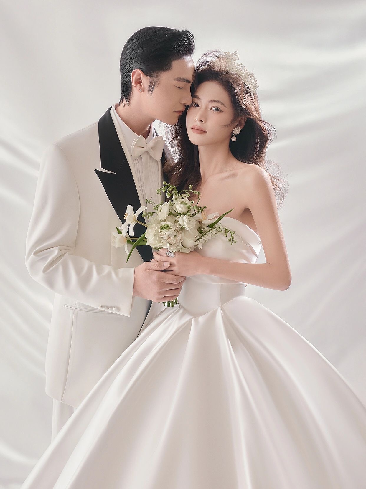 小清新室内婚纱照-盐城响水米兰婚纱摄影