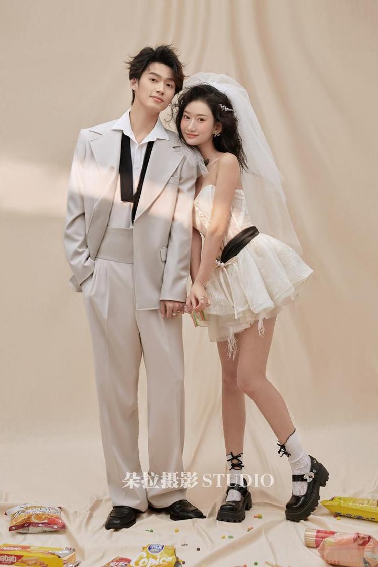 【朵拉摄影】超甜少女心抹胸短款婚纱照!喜欢收藏