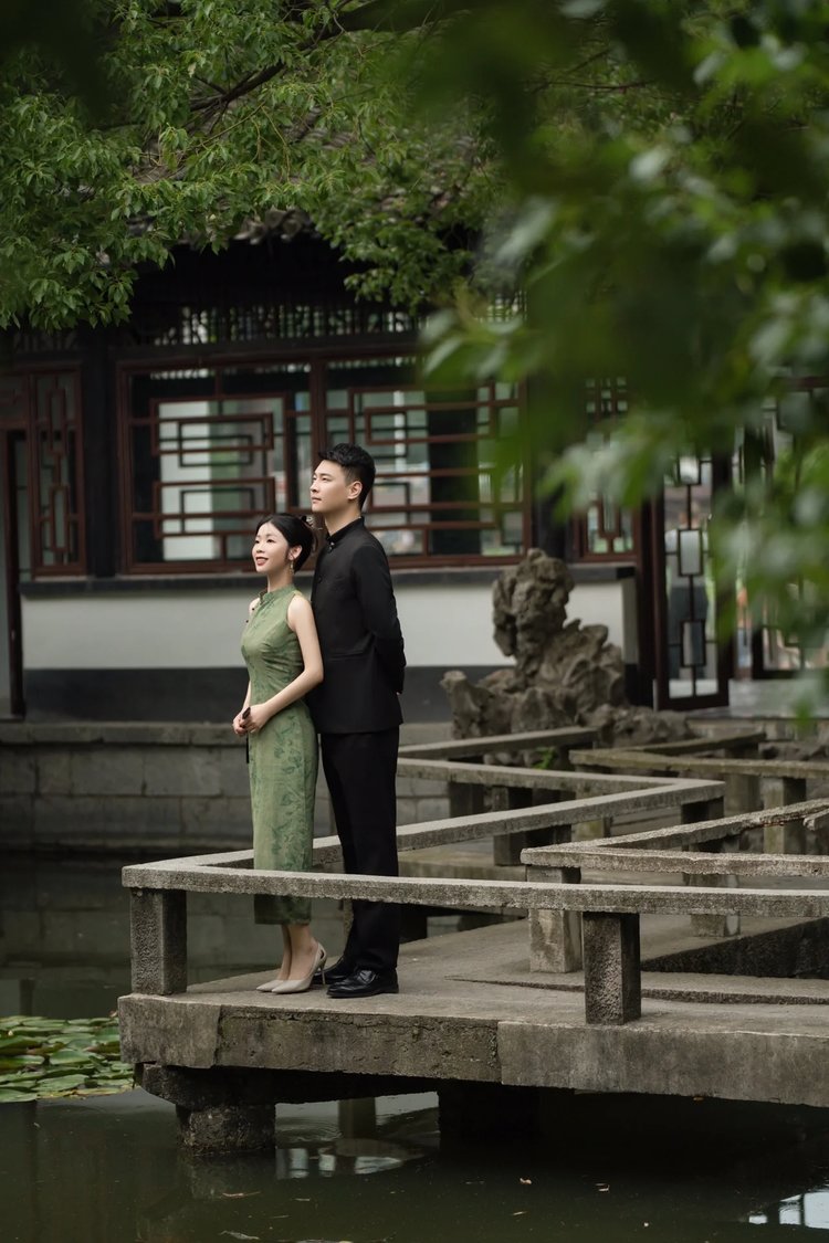 重现古典东方的诗意浪漫 园林婚纱照