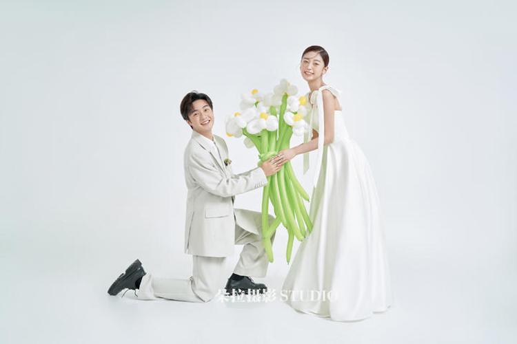 【朵拉摄影】#样片#是谁的少女心吖告白气球婚纱照