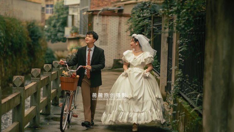 复古喜嫁风婚纱照 八十年代的复古风格