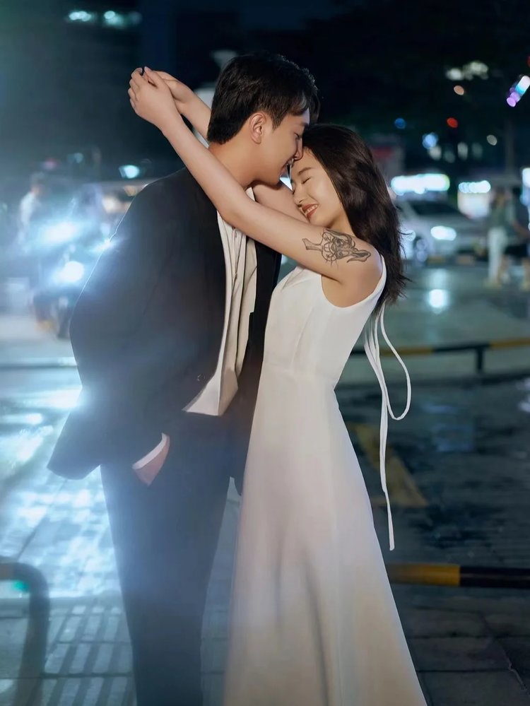 夜景街拍婚纱照 自然限定的温柔滤镜