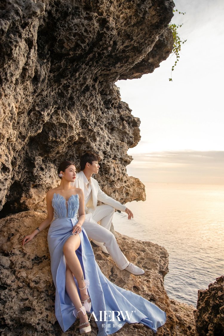 海边夕阳婚纱照 每一帧画面都无比浪漫